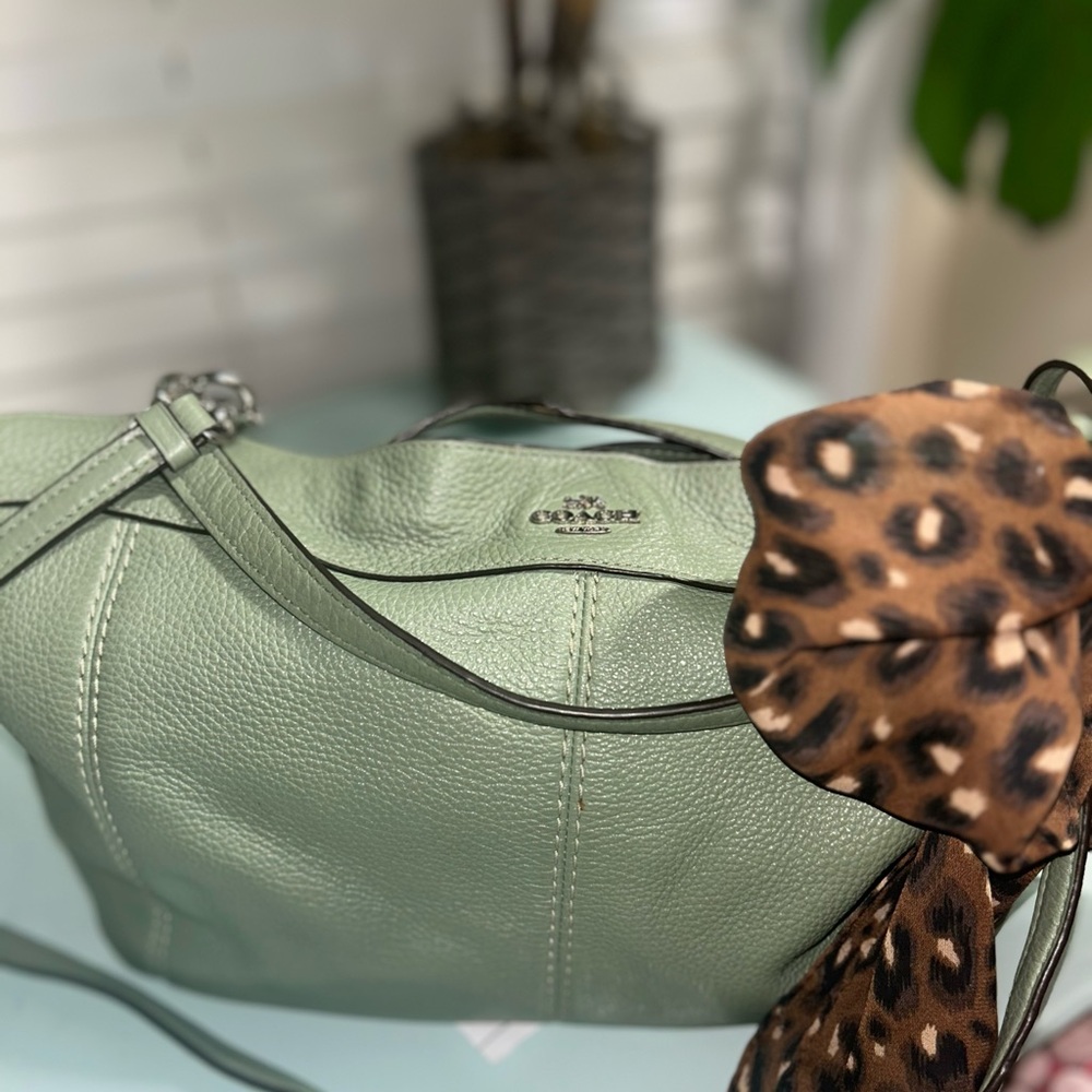 Coach Green Pebble Leather hobo bag Authentic - Picture 2 of 5